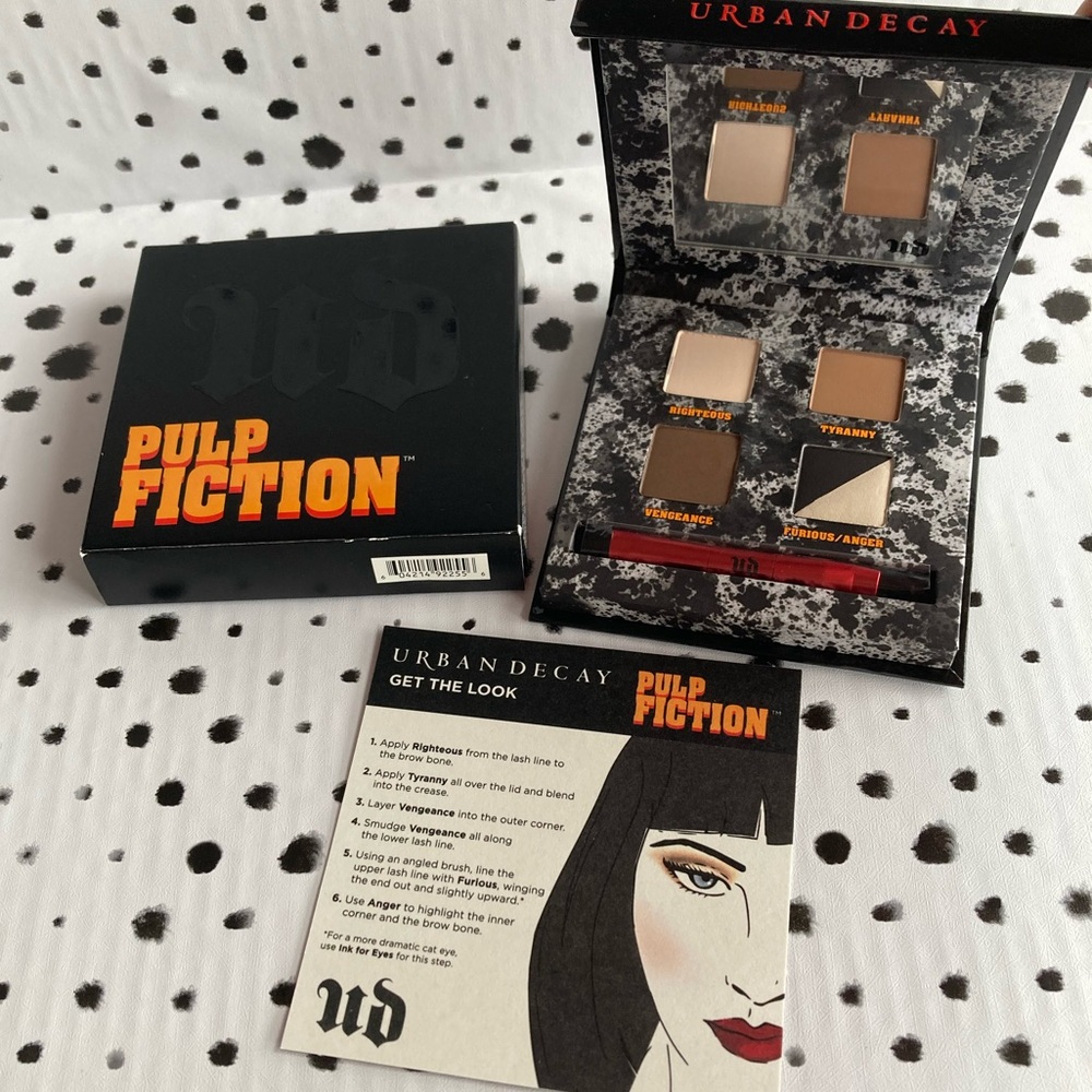Urban Decay Pulp Fiction Mrs. Mia Wallace Eyeshadow Palette Rare New In Box